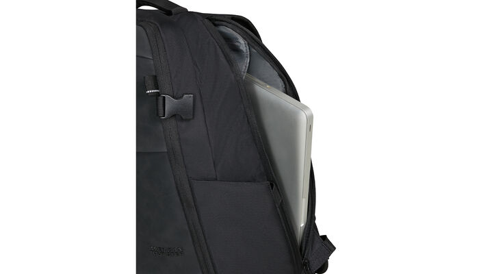 Külön laptop rekesz 17.3" modellhez