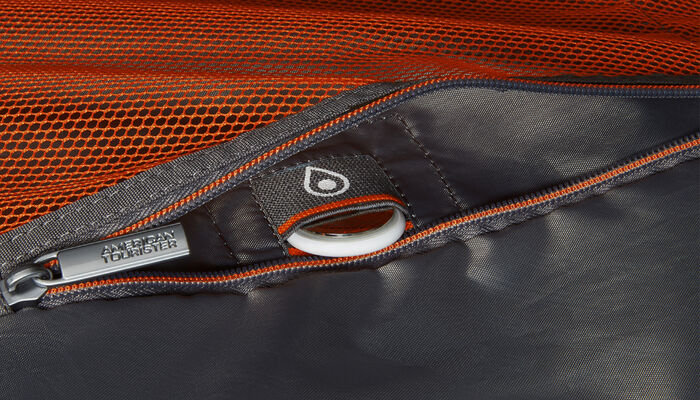 Beépített AirTag tartó