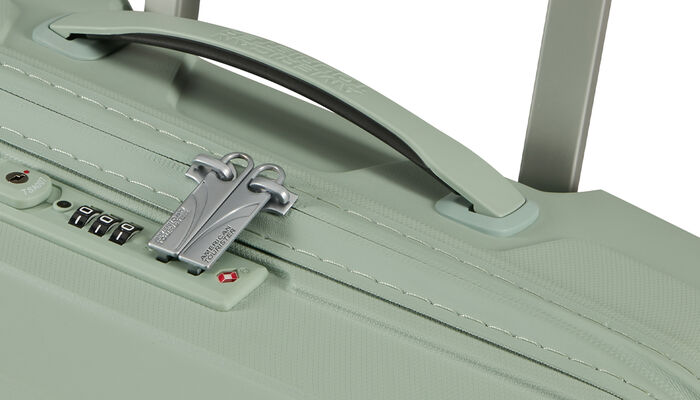 Vízlepergető bevonatú cipzár