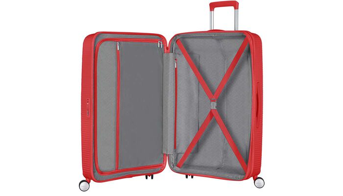 Extra cipzáras zsebbel rendelkező
 belső rendszerező