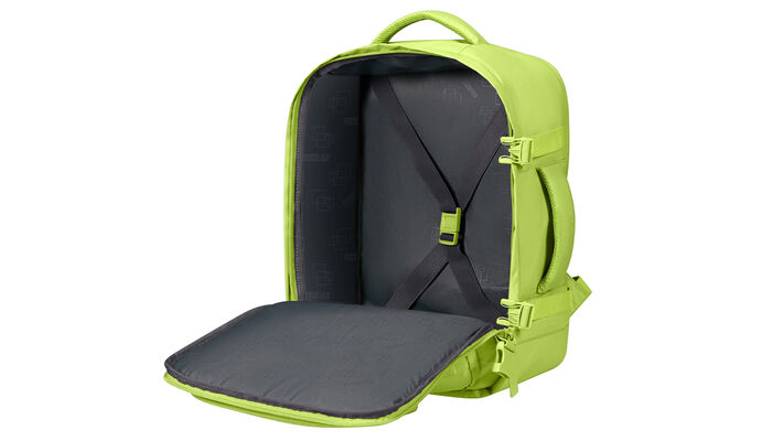 Keresztpántos ruhatartó zseb