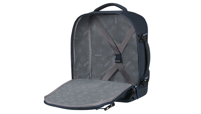 Keresztpántos ruhatartó zseb