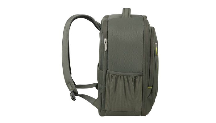 Külön laptop rekesz 15.6" modellhez