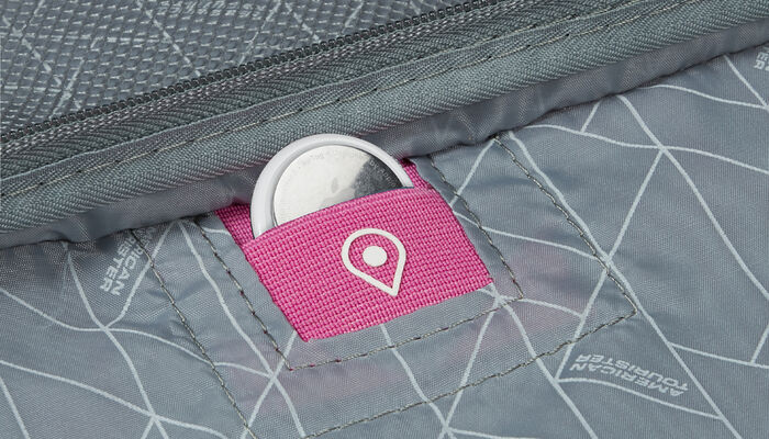 Beépített AirTag tartó