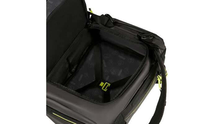 Keresztpántos ruhatartó zseb