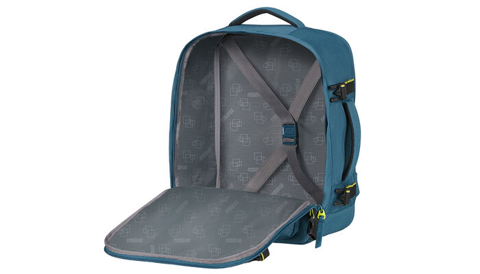 Keresztpántos ruhatartó zseb