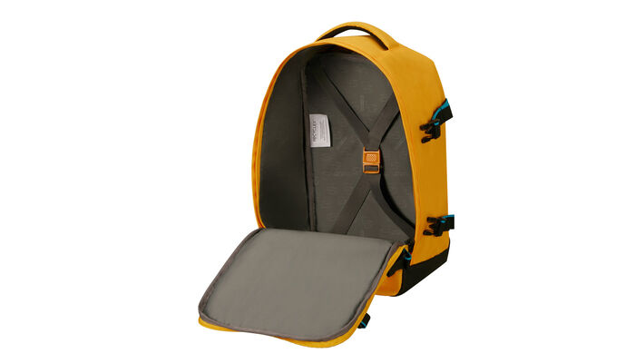 Keresztpántos ruhatartó zseb