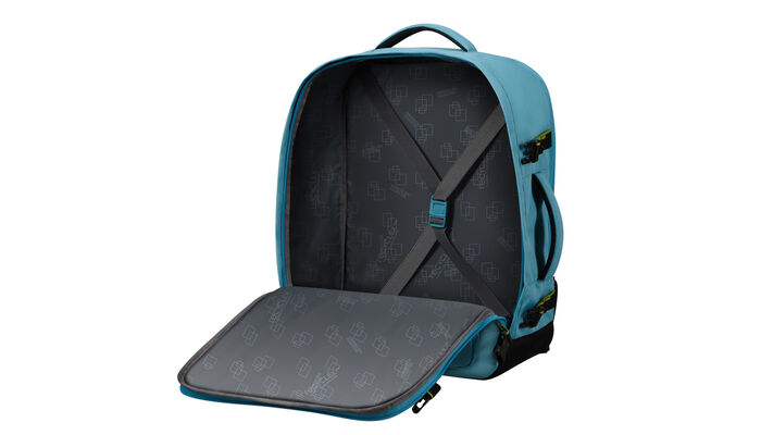 Keresztpántos ruhatartó zseb