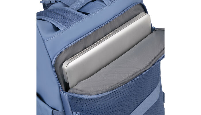 Külön laptop rekesz 14" modellhez