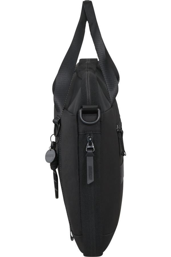 Minima 15.6'' Aktat&aacute;ska