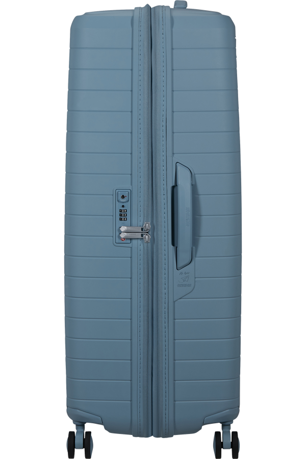 American Tourister FastForward Spinner 83/31 TSA EXP 83cm  Fémes kék American Tourister FastForward Spinner 83/31 TSA EXP 83cm  Fémes kék