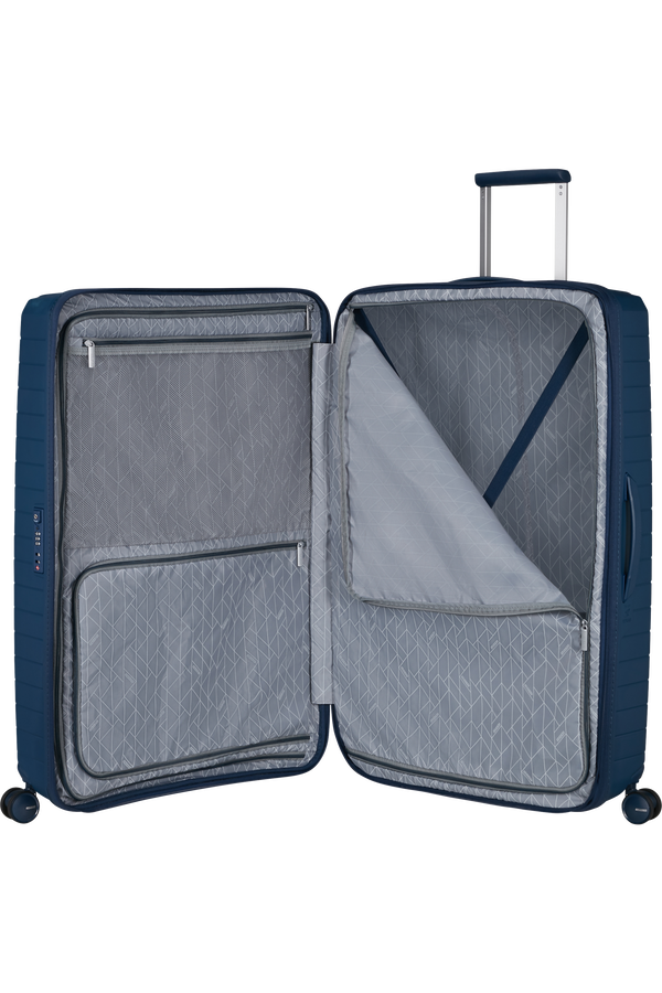 American Tourister FastForward Spinner 83/31 TSA EXP 83cm  Tengerészkék American Tourister FastForward Spinner 83/31 TSA EXP 83cm  Tengerészkék
