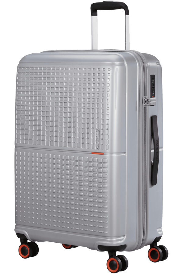 American Tourister Geopop Spinner 67/24 Tsa. 67cm  Metallic Silver American Tourister Geopop Spinner 67/24 Tsa. 67cm  Metallic Silver
