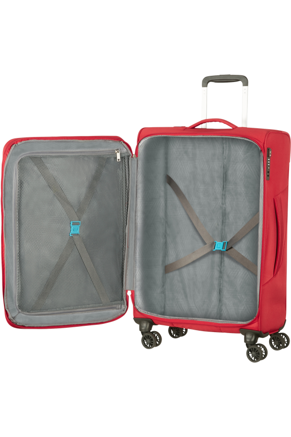 American Tourister Summerfunk Spinner Exp TSA 67cm  Red American Tourister Summerfunk Spinner Exp TSA 67cm  Red